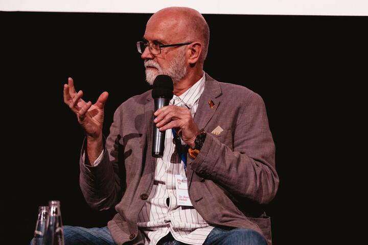 „Jede gute Infografik braucht eine Primaballerina“ – Raimar Heber im Plot-Interview